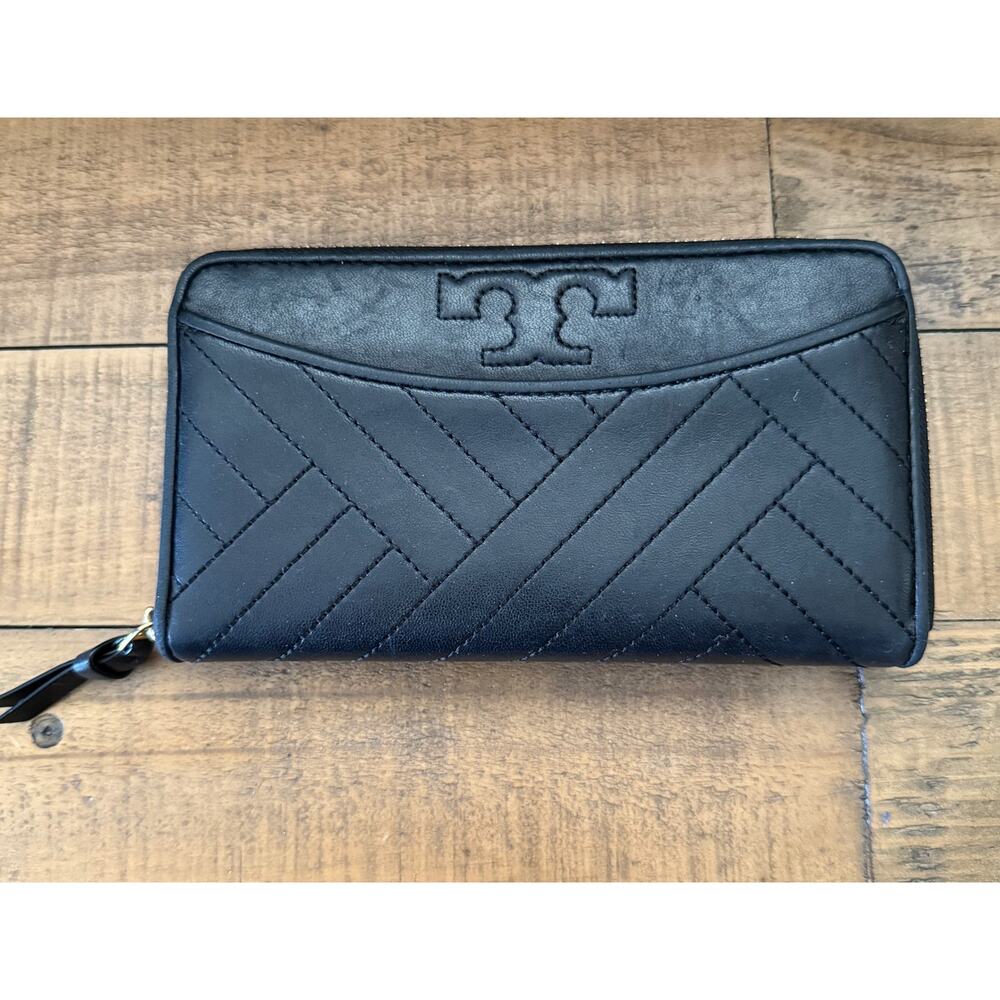 Tory Burch Wallet Womens Black Leather Zip Around Quilted Logo Continental